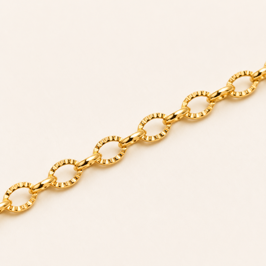 Lumière Oval Necklace